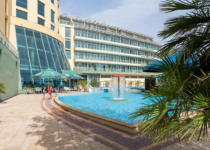 Ivana Palace Hotel - Free Parking