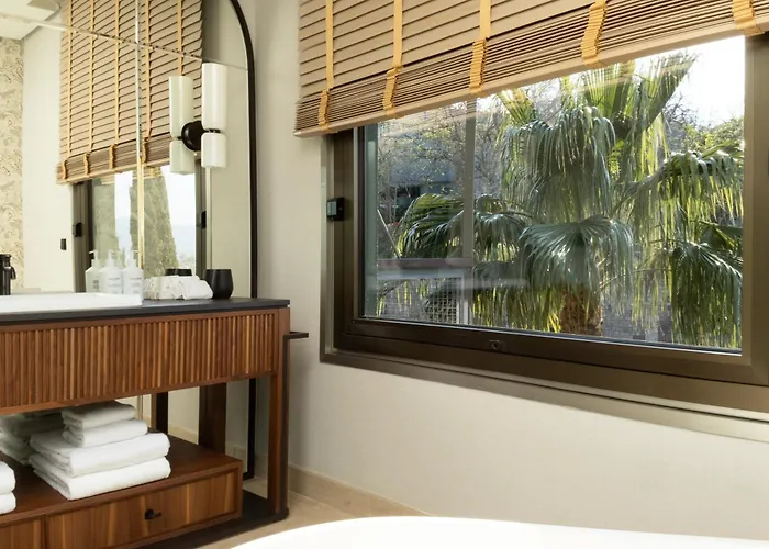 Miramar Barcelona Gl - Preferred s & Resorts - Newly Renovated