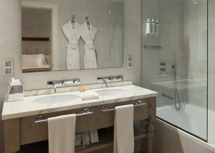 Hotel con piscina: Hotel Casa Vilella 4* Sup