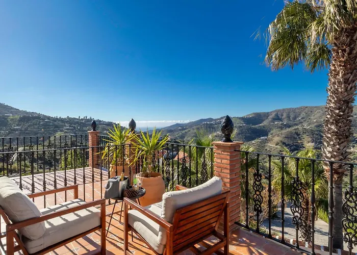 Malaga Hills Double Comfort Boutique & Wellness Eco- -Adults Only-