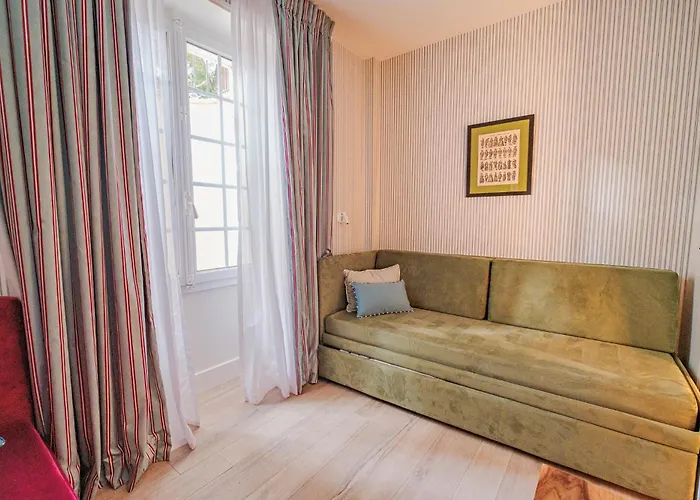 Hôtel Le Saint Christophe