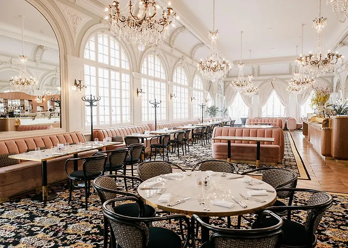 5 star hotels Les Lumieres - Relais & Chateaux