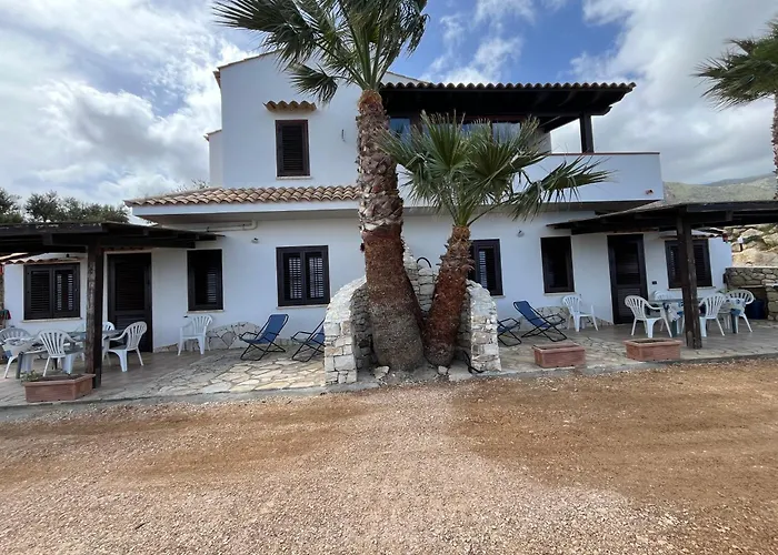Blunda Holiday Home