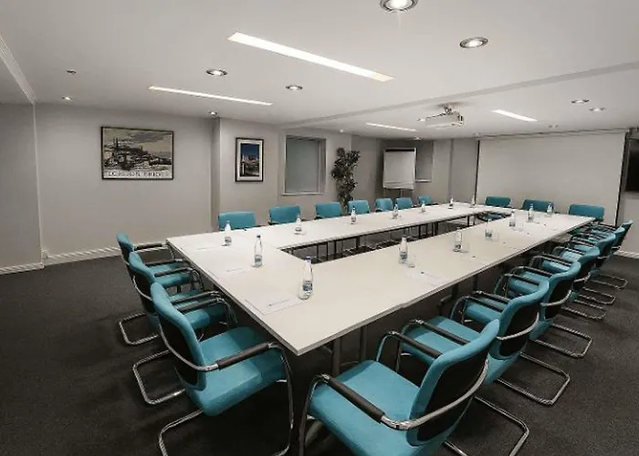 Hotel near College: Mercure London Paddington Hotel