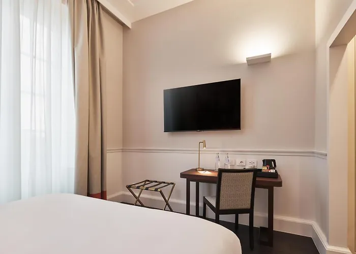Hotel suites Palazzo Caracciolo Naples