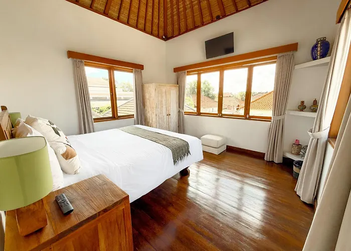 Villa Shanti, Sitara Villa Group