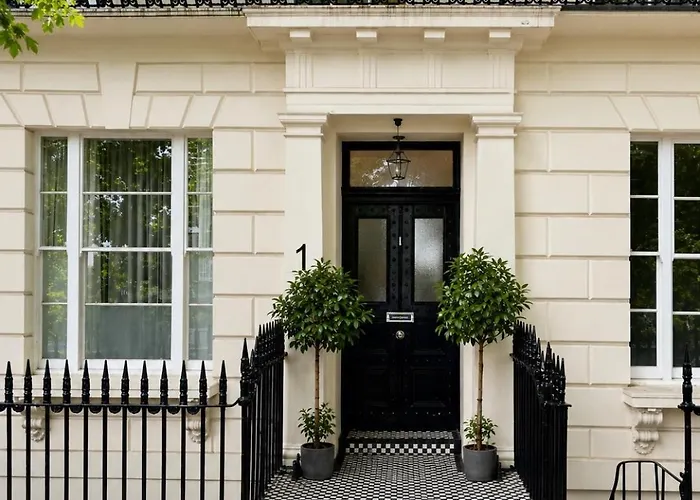 Apartment: 1 Craven Hill Gardens