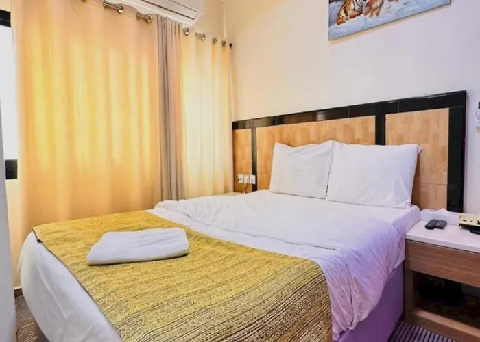 Sharjah Plaza Hotel