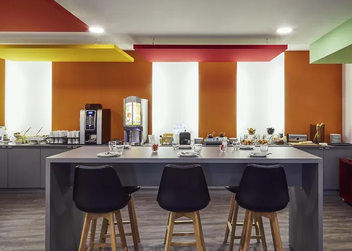 Dog friendly hotels Ibis Styles Marseille Vieux Port