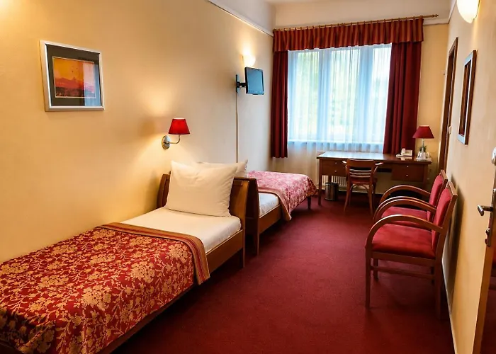 Cloister Inn