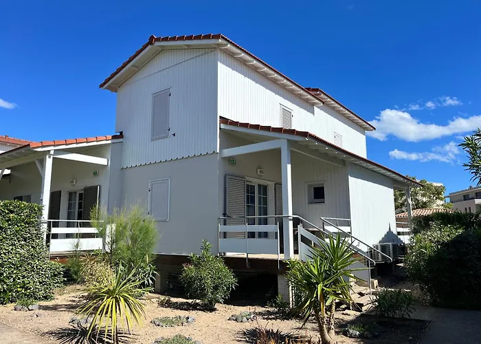  Lagrange Grand Bleu Vacances – Résidence La Grenadine