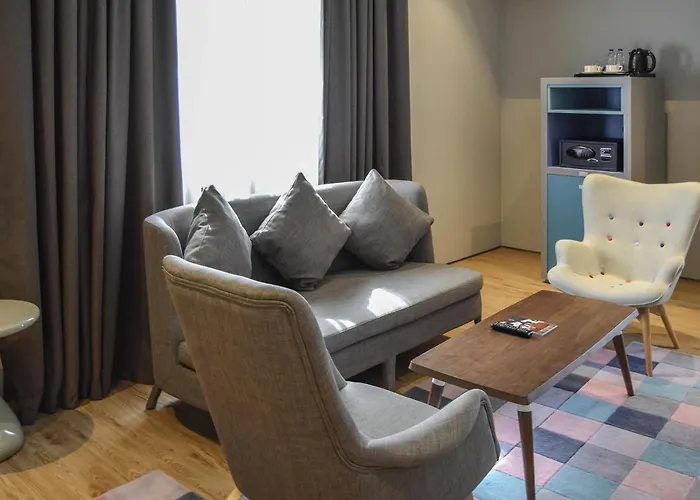  Ibis Styles Dubai Jumeira