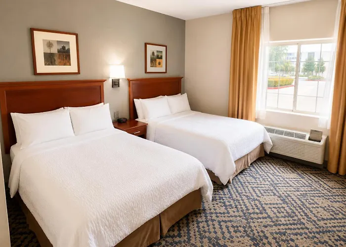 Waterpark hotels Candlewood Suites Houston Westchase - Westheimer By Ihg