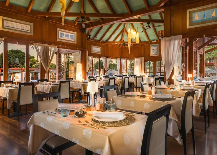 Elba Carlota Beach & Golf Resort