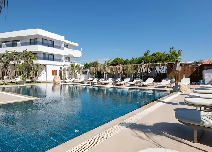 Aquarius Beach Hotel