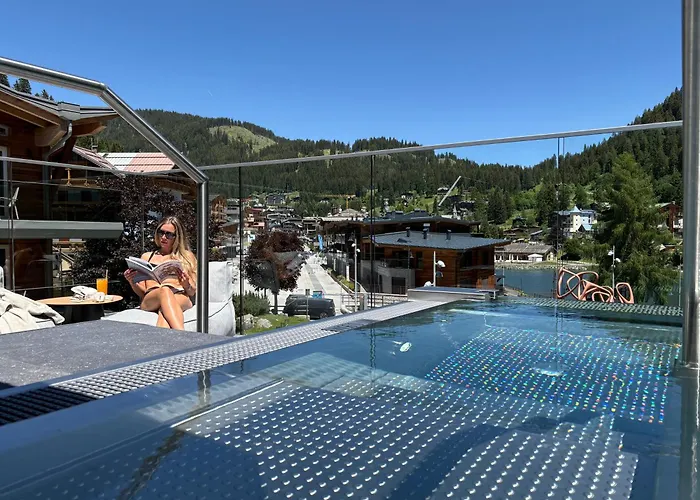 Hotel Con Piscina Rosengarten