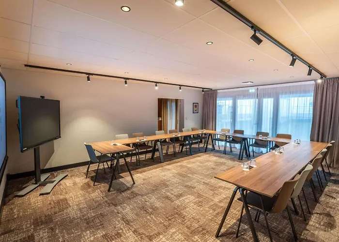 Hotel Mercure Angers Lac De Maine