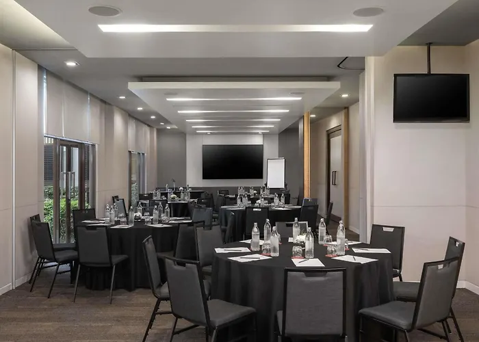 Ibis Riverside