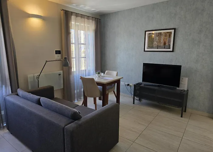 D Townhouse Boutique Suites