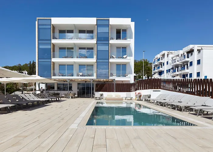 Sol Bahía Ibiza Suites