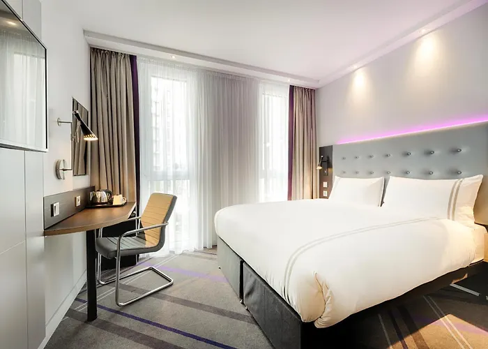 Сity center hotels Premier Inn Freiburg City Sued