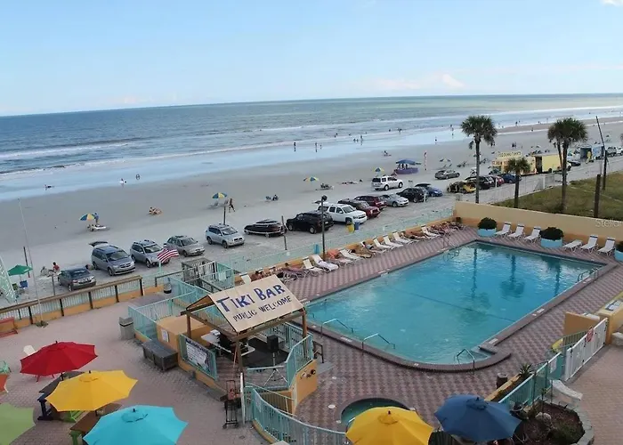 Luxury Beach Condos With Pool And Tiki Bar!