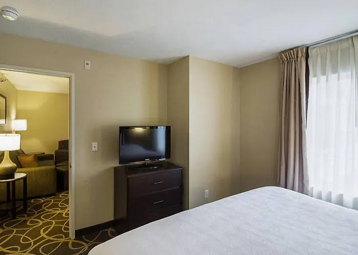 Mainstay Suites Fargo - I-94 Medical Center