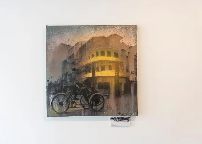 Aquarius And Urban Resort