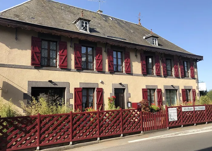 L'Aube Des Volcans