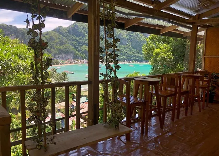 Bale Cabugao Cottages Rental El Nido overlooking Beach