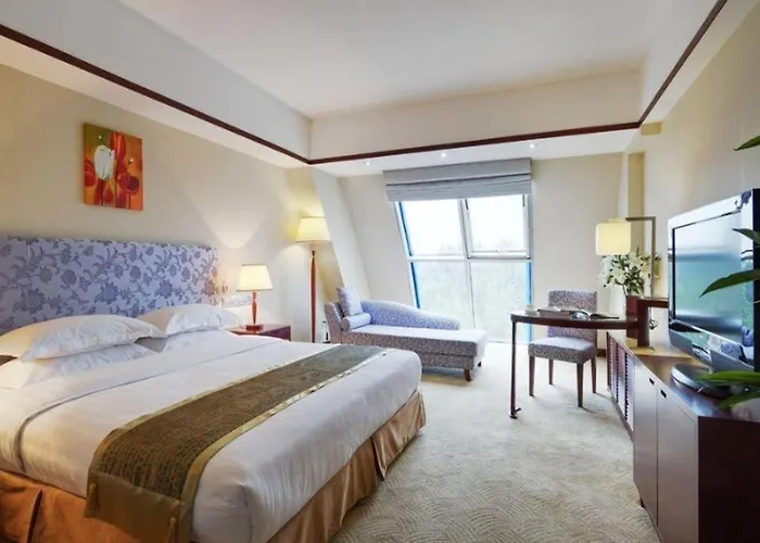 Starmoon Hotel