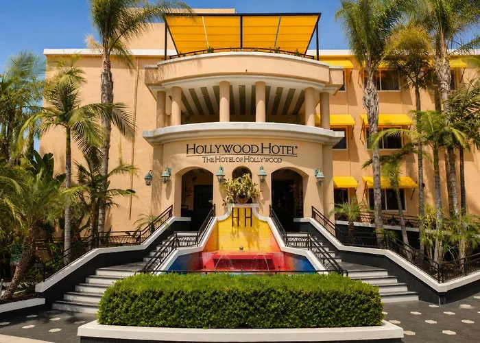Hotels with tennis Hollywood
