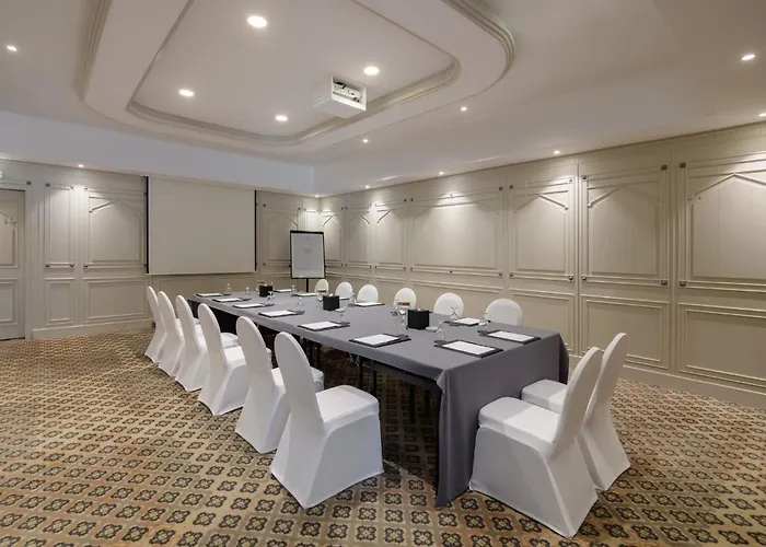 Crowne Plaza Muscat By Ihg