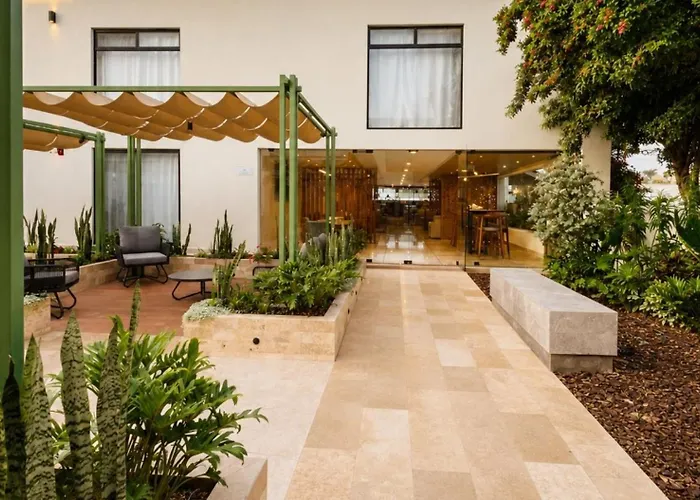 La Posada Y