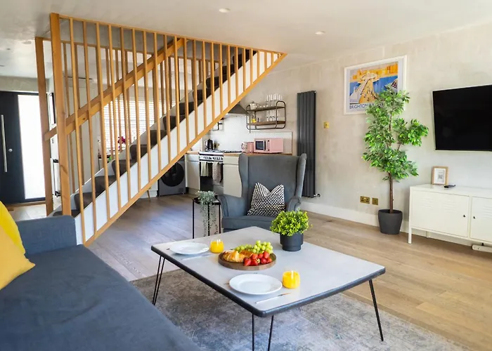 Boutique-Style In Heart Of Brighton Lanes