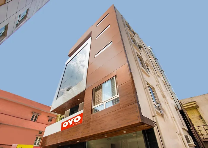 Hotel O Amster Inn