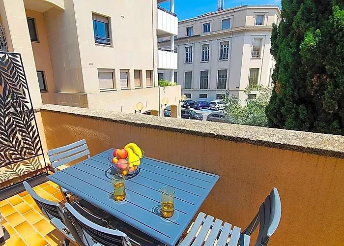 Safe Haven - Terrace & Parking