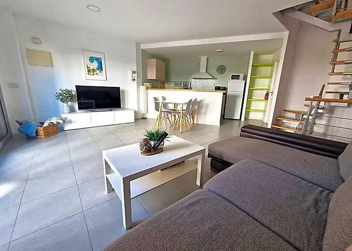 Sunny Duplex Los Martines