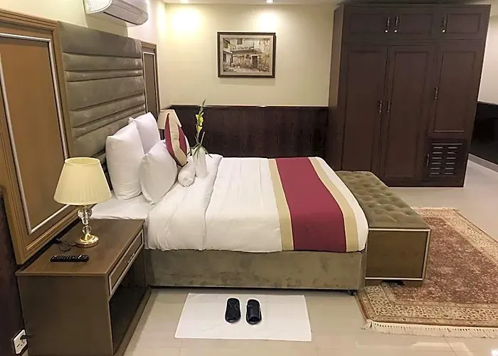 Al Nafoura Hotel