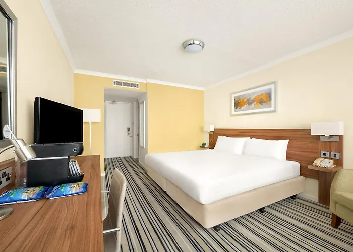 Holiday Inn By Ihg