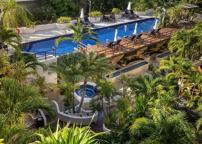 Porto Playa Condo And Beach Club