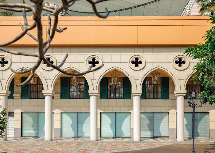 Indigo Overseas Chinese Town By Ihg
