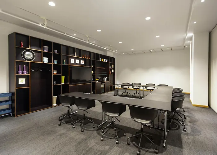Adagio Premium City Center