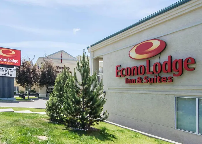 Trip to College Econo Lodge Inn & Suites University