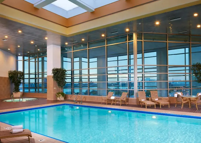 Courtyard By Marriott Downtown
