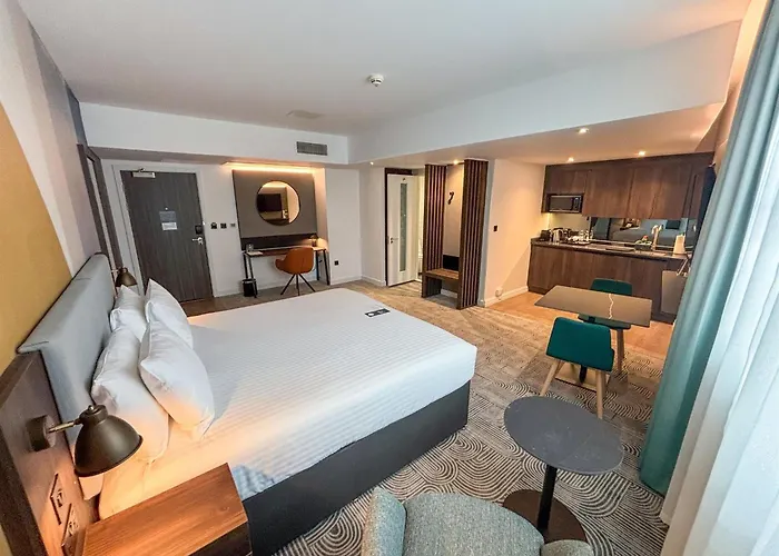  Holiday Inn London - Whitechapel By Ihg
