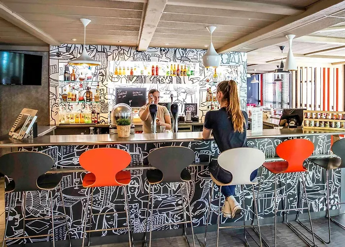  Ibis Bourges Centre, Restaurant