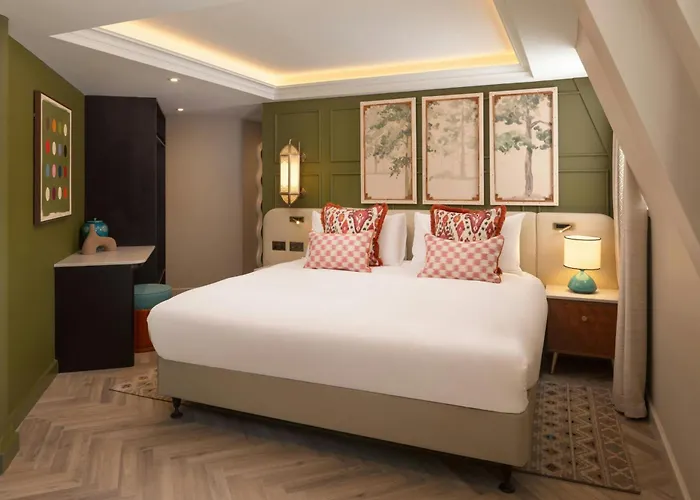 Corus Hyde Park Hotel
