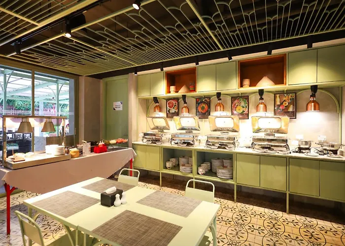 Samsen Street Hotel