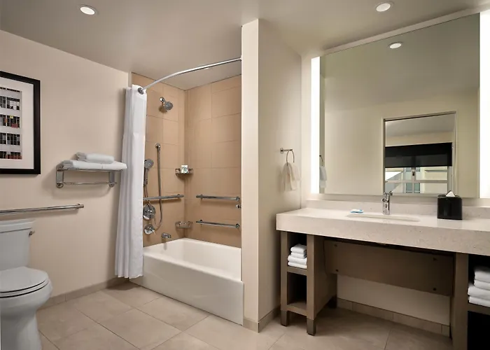 Hyatt House La - University Medical Center